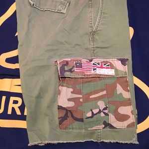 Men’s size 33 cargo shorts